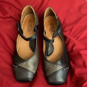 Barely Used Pikolinos Women's Mary Jane